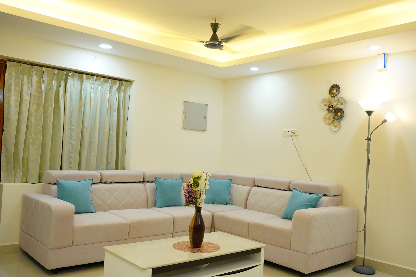 About Priya Woodz Homestay